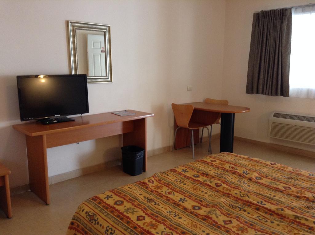 Hotel Del Sol Guaymas Ruang foto